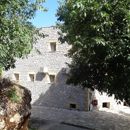 Manoleas Villas - Beautiful Maisonettes In Apartment *