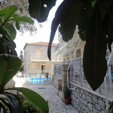 Manoleas Villas - Beautiful Maisonettes In Stoupa